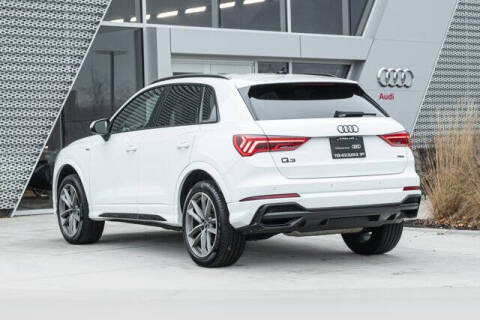 2022 Audi Q3 quattro S line Prem Plus 45 TFSI