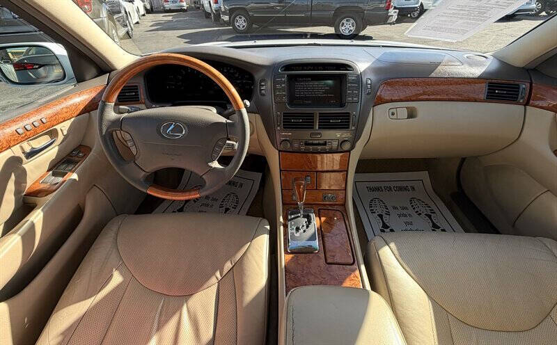 2004 Lexus LS 430