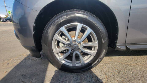 2016 Nissan Pathfinder SV