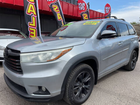 2015 Toyota Highlander for sale at Duke City Auto LLC in Gallup NM