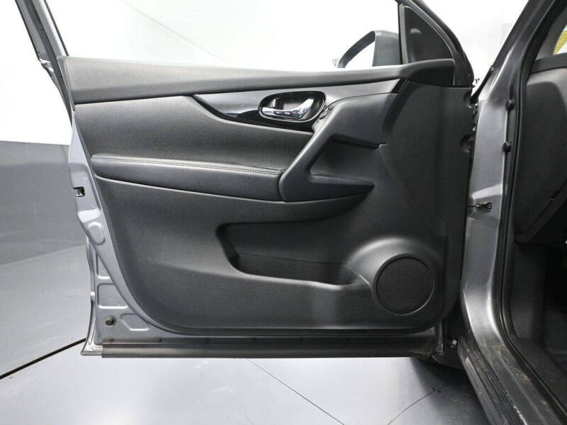 2021 Nissan Rogue Sport SV