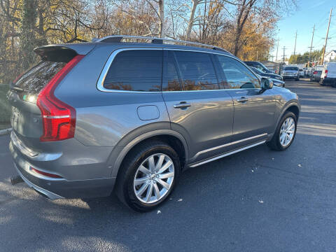 2018 Volvo XC90 T6 Momentum