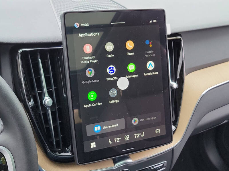 2026 Volvo XC60 B5 Plus