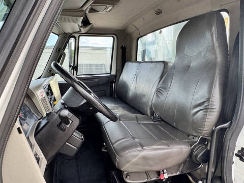 2017 International DuraStar 4300