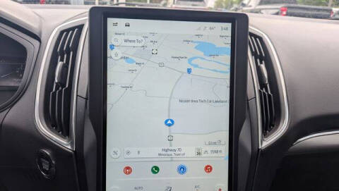 2023 Ford Edge Titanium