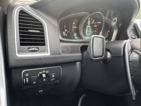 2015 Volvo XC60 T6 Drive-E Platinum