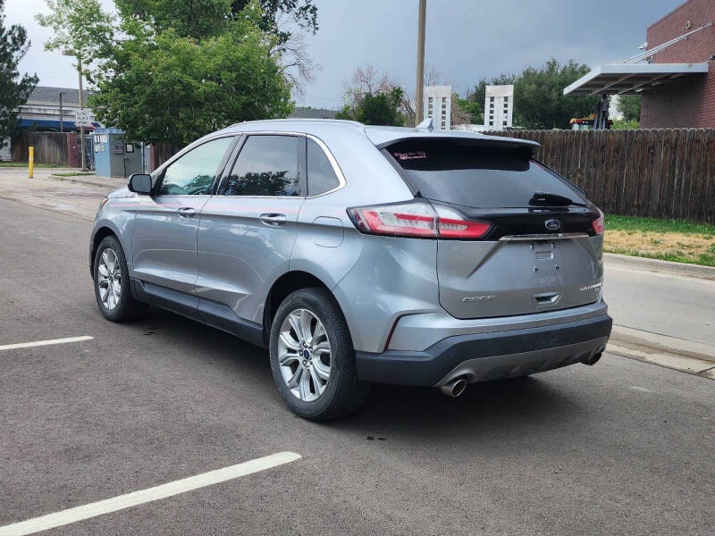 2020 Ford Edge Titanium