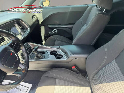 2020 Dodge Challenger SXT