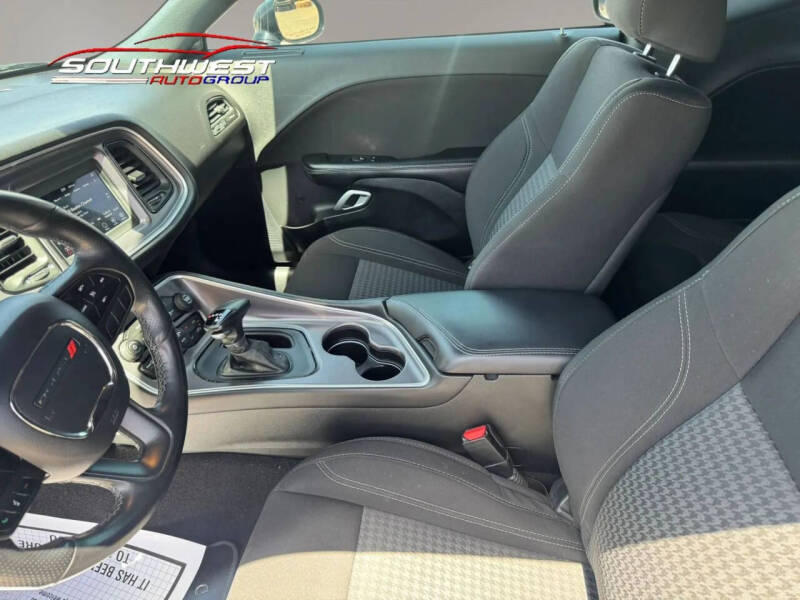 2020 Dodge Challenger SXT