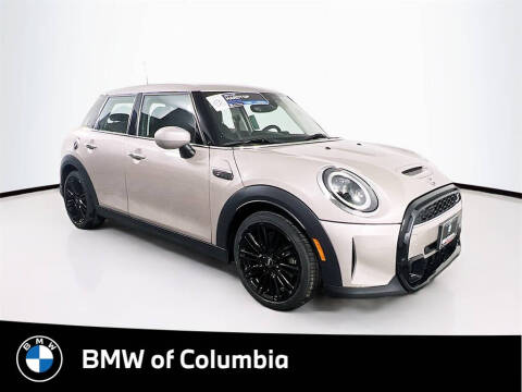 2024 MINI Hardtop 4 Door for sale at Preowned of Columbia in Columbia MO