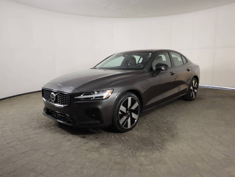 2025 Volvo S60 T8 Ultra