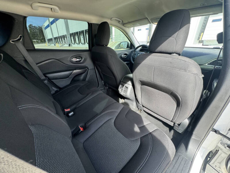 2019 Jeep Cherokee Latitude