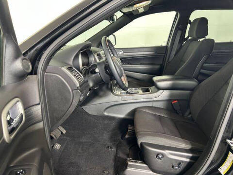 2019 Jeep Grand Cherokee Laredo E