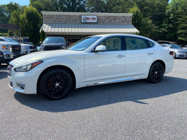 2015 INFINITI Q70L for sale at Driven Pre-Owned in Lenoir, NC