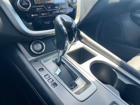 2024 Nissan Murano SL