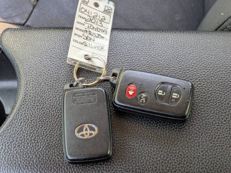 2013 Toyota Prius Plug-in Hybrid Advanced