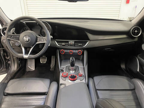 2017 Alfa Romeo Giulia Ti