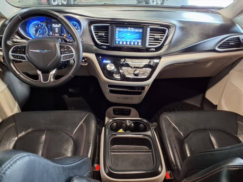 2020 Chrysler Pacifica Touring L