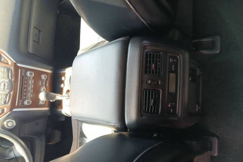 2017 Nissan Pathfinder Platinum