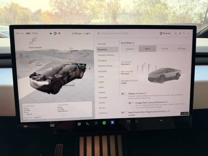 2024 Tesla Cybertruck