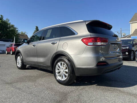 2018 Kia Sorento LX