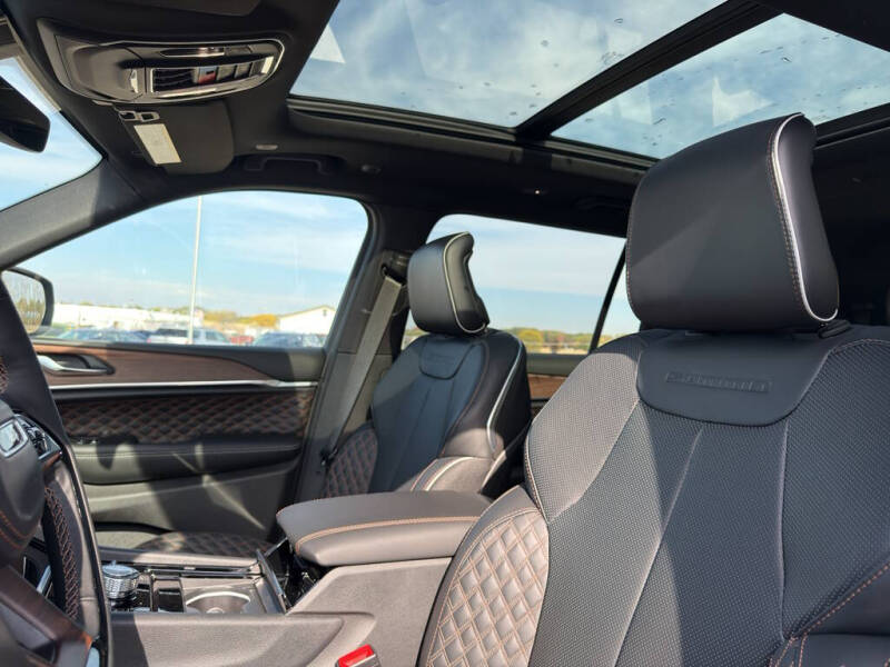 2025 Jeep Grand Cherokee L Summit