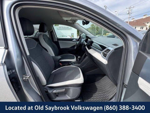 2025 Volkswagen Taos SE 4Motion