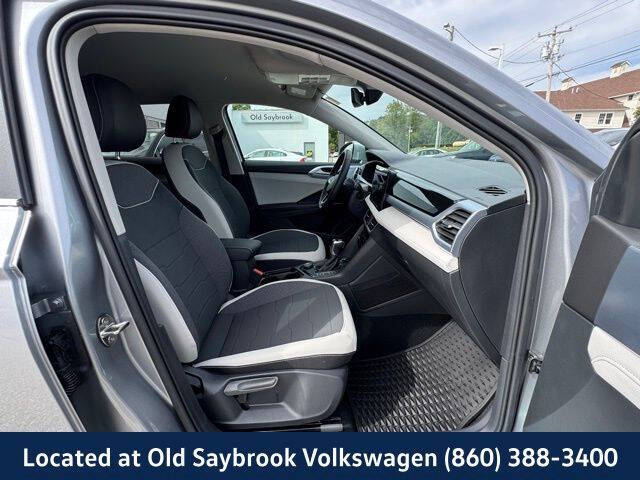 2025 Volkswagen Taos SE 4Motion