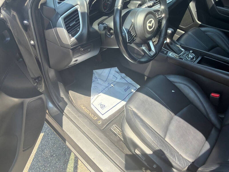 2017 Mazda MAZDA3 Touring 2.5