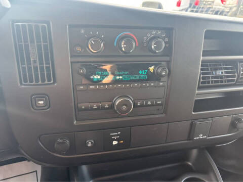 2024 Chevrolet Express 2500