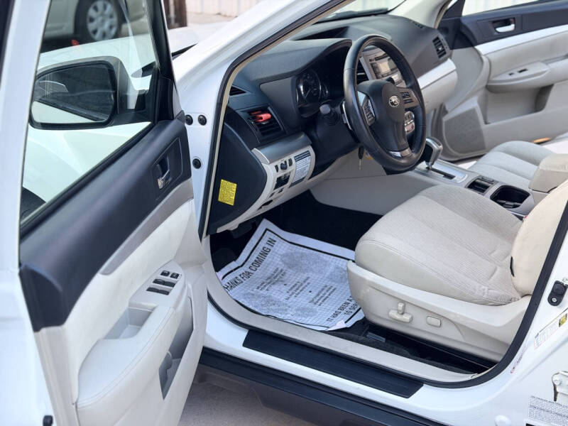 2012 Subaru Outback 2.5i Premium