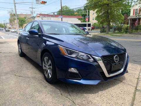 2019 Nissan Altima for sale at Buy Here Pay Here Auto Sales in Newark NJ