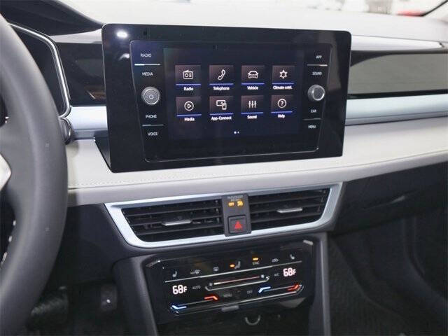 2026 Volkswagen Taos SE 4Motion