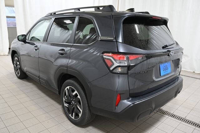 2025 Subaru Forester Premium Hybrid