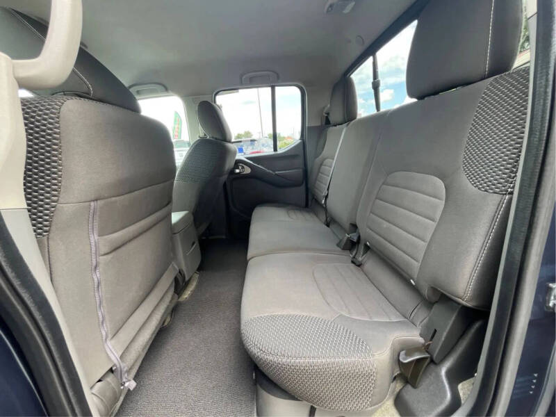 2015 Nissan Frontier Desert Runner