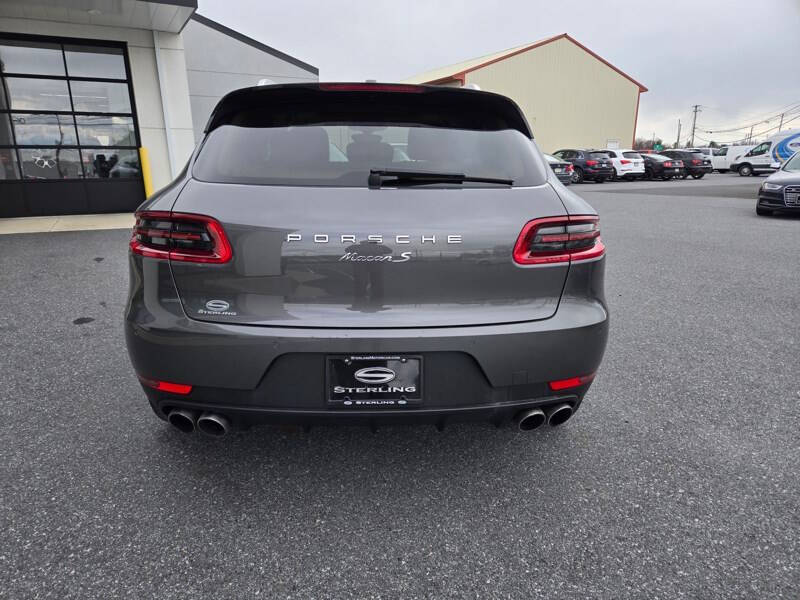 2016 Porsche Macan S