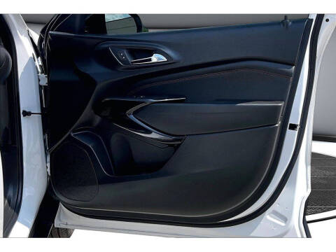 2024 Chevrolet Trax RS