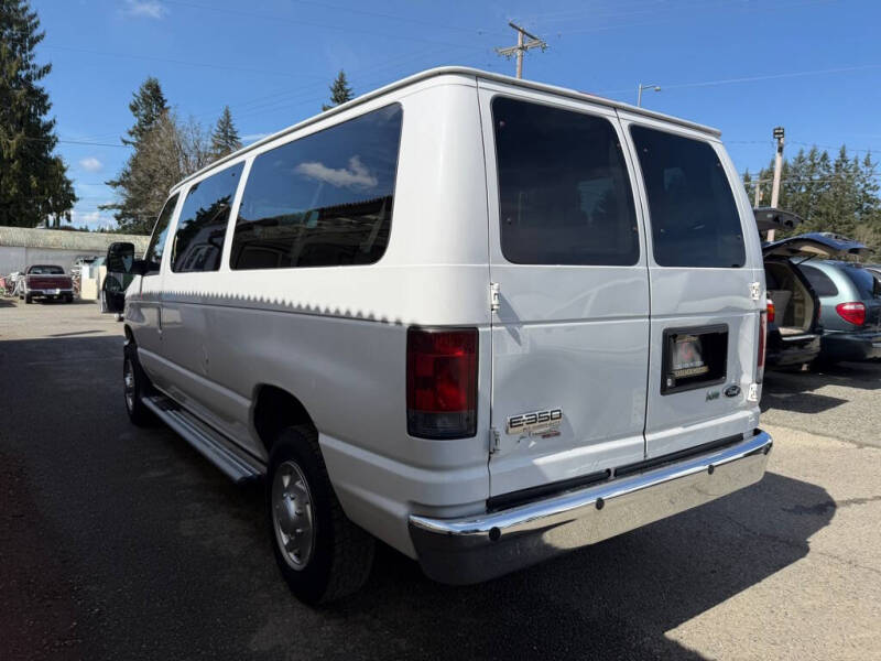 2010 Ford E-Series E-350 SD XL