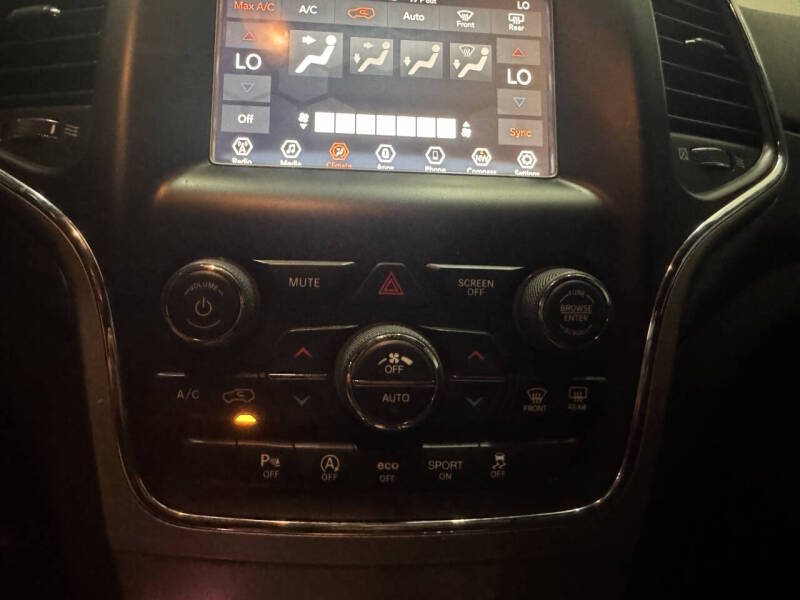 2019 Jeep Grand Cherokee Laredo