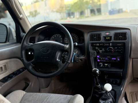 2000 Toyota 4Runner SR5