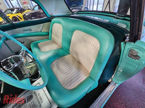 1955 Ford Thunderbird