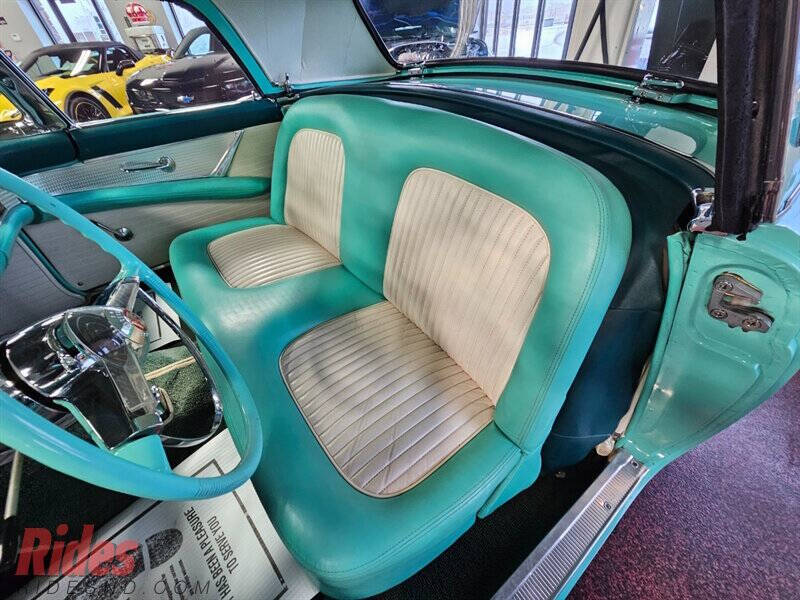 1955 Ford Thunderbird