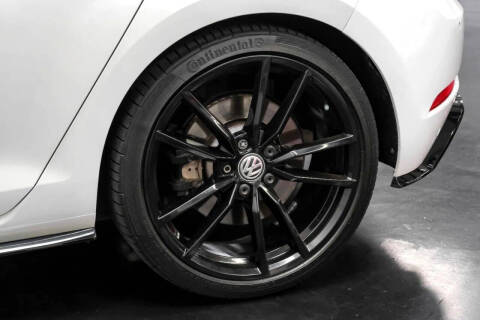 2019 Volkswagen Golf R 4Motion