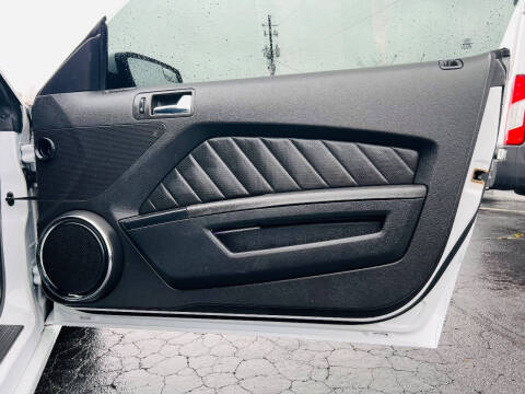 2014 Ford Mustang V6 Premium