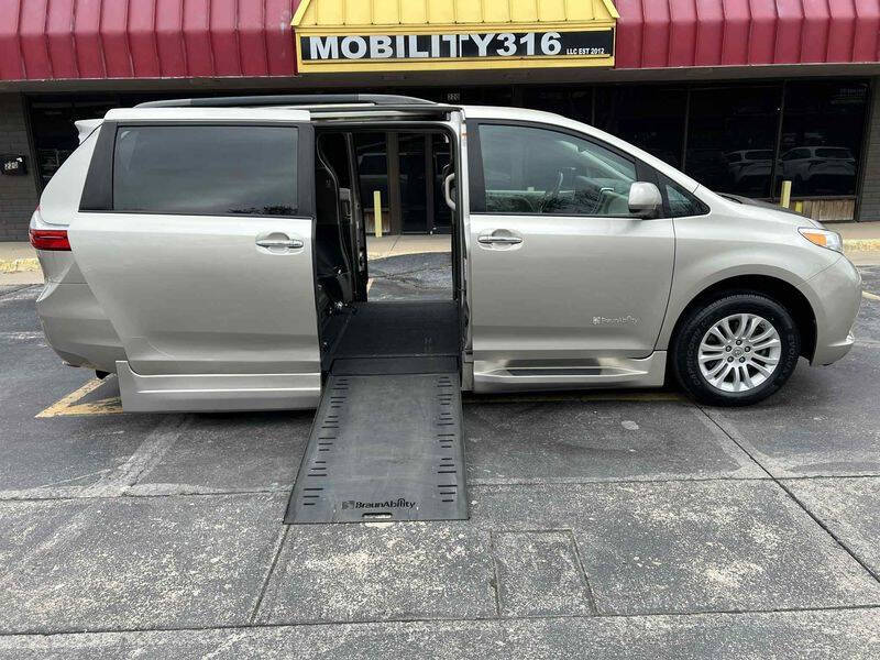 2016 Toyota Sienna