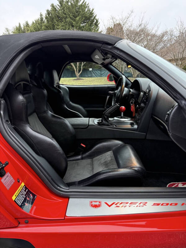 2003 Dodge Viper SRT-10