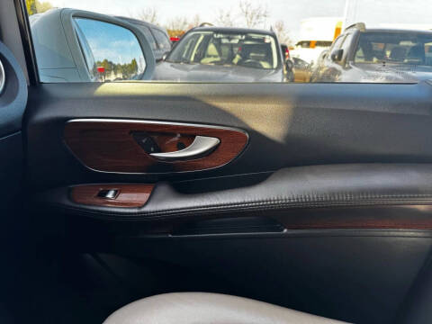 2017 Mercedes-Benz Metris