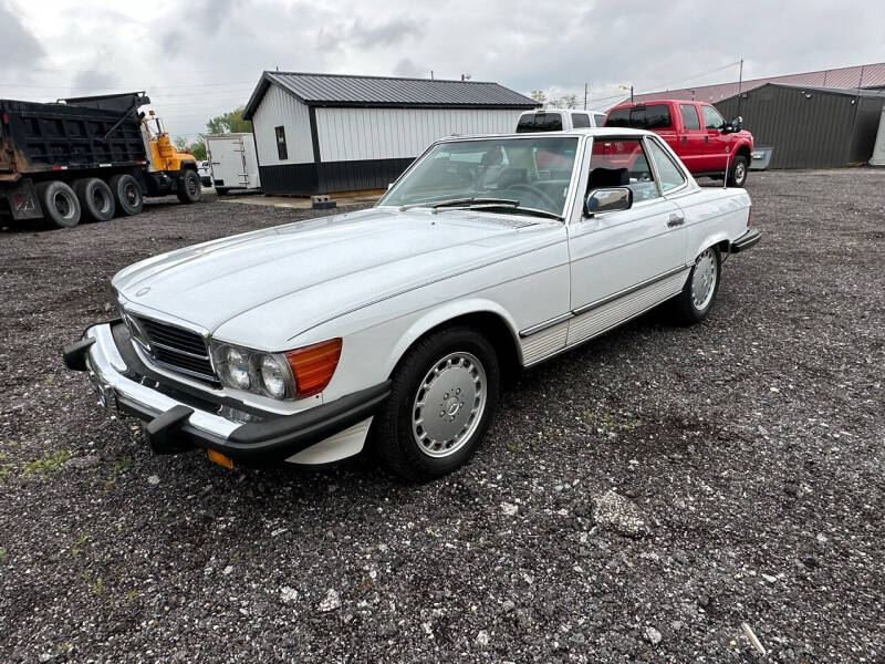 1986 Mercedes-Benz 560-Class for sale at VILLAGE AUTO MART LLC in Portage IN