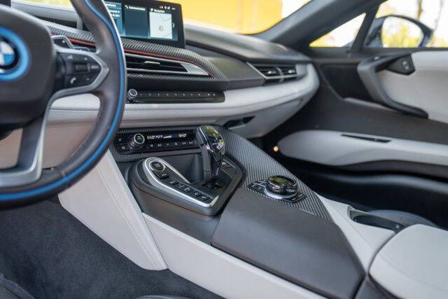 2020 BMW i8