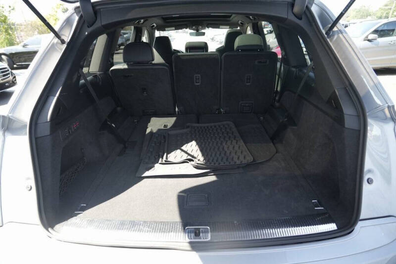 2022 Audi SQ7 4.0T quattro Premium Plus